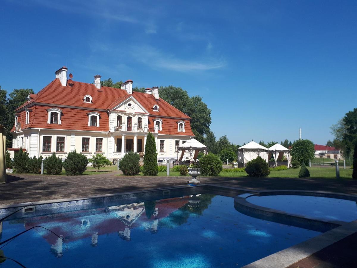 Sventes Muiza Hotel Exterior photo