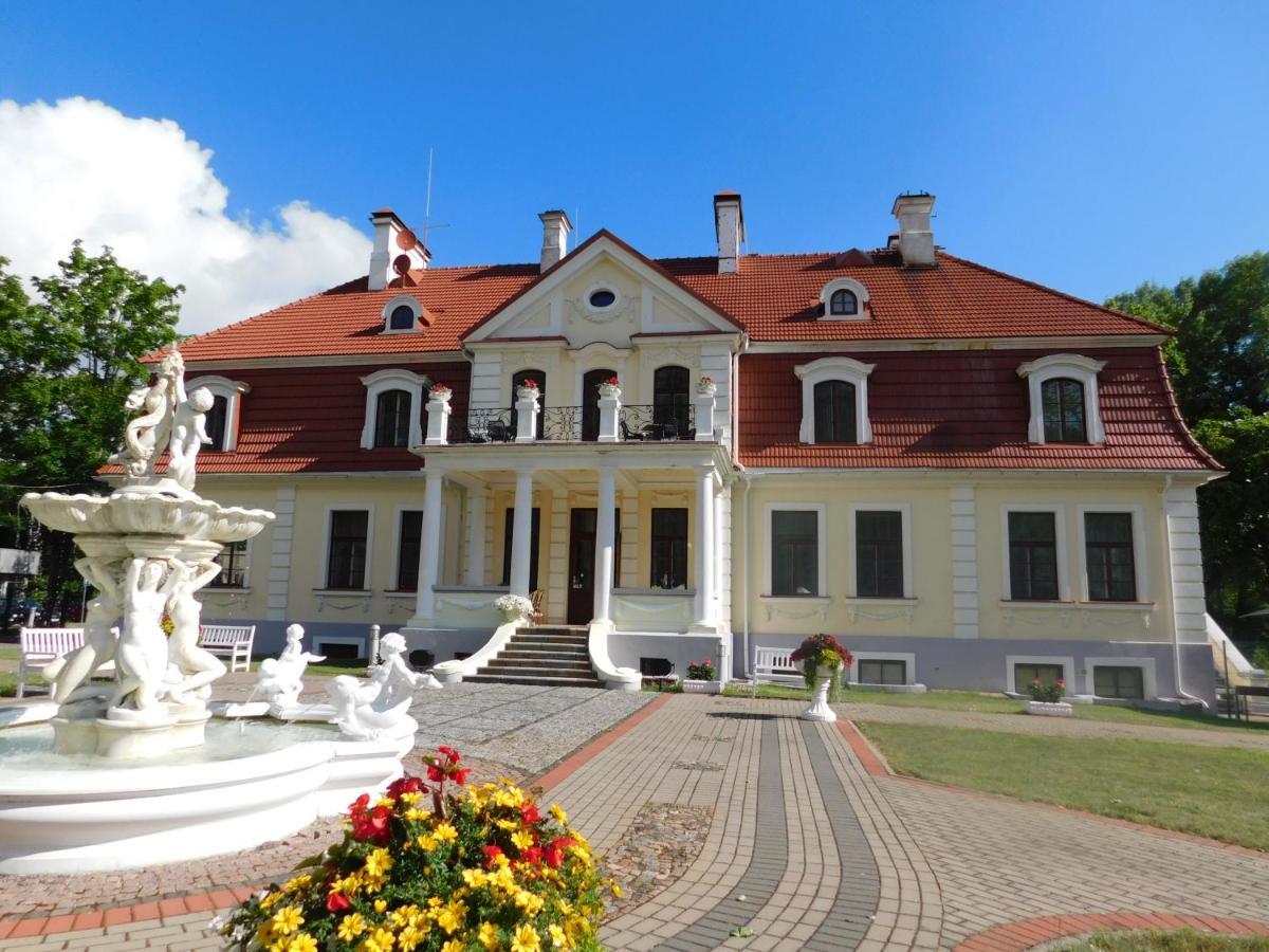 Sventes Muiza Hotel Exterior photo