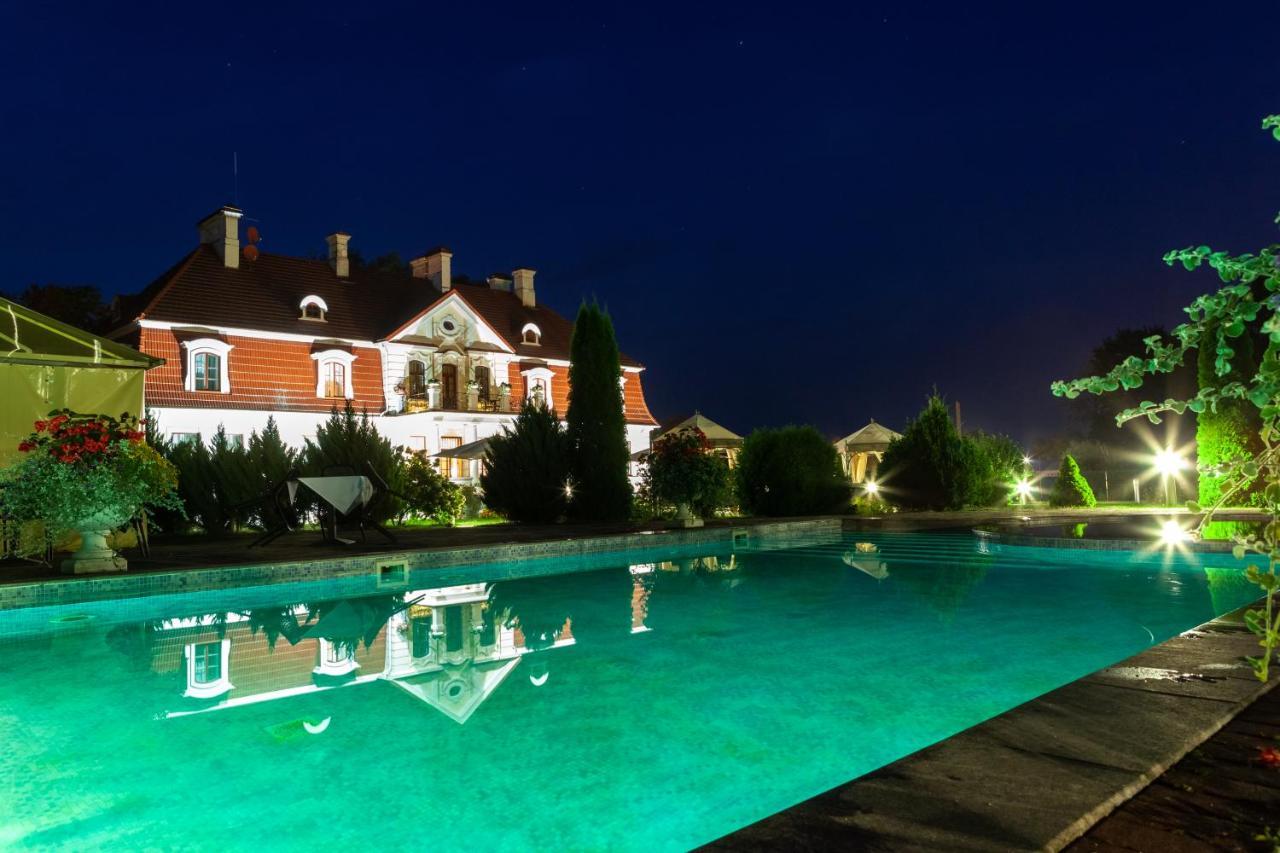 Sventes Muiza Hotel Exterior photo