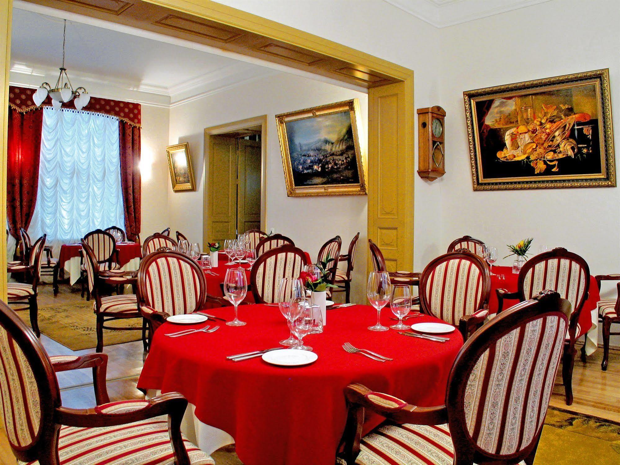 Sventes Muiza Hotel Exterior photo